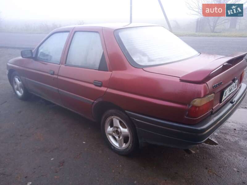 Седан Ford Orion 1991 в Берестечку фото 2 Седан Ford Orion 1991 в Берестечку
