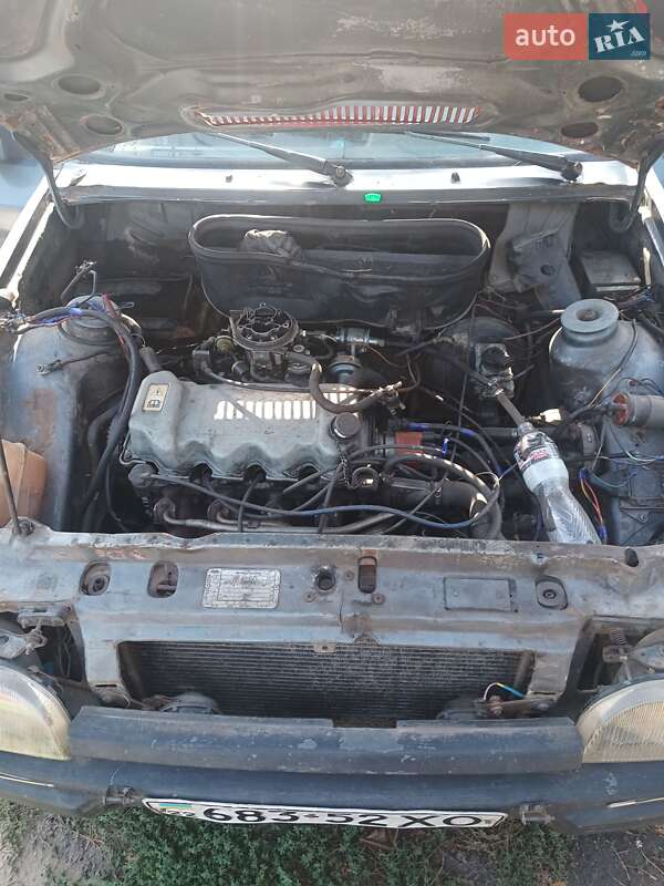 Седан Ford Orion 1989 в Новому Бузі