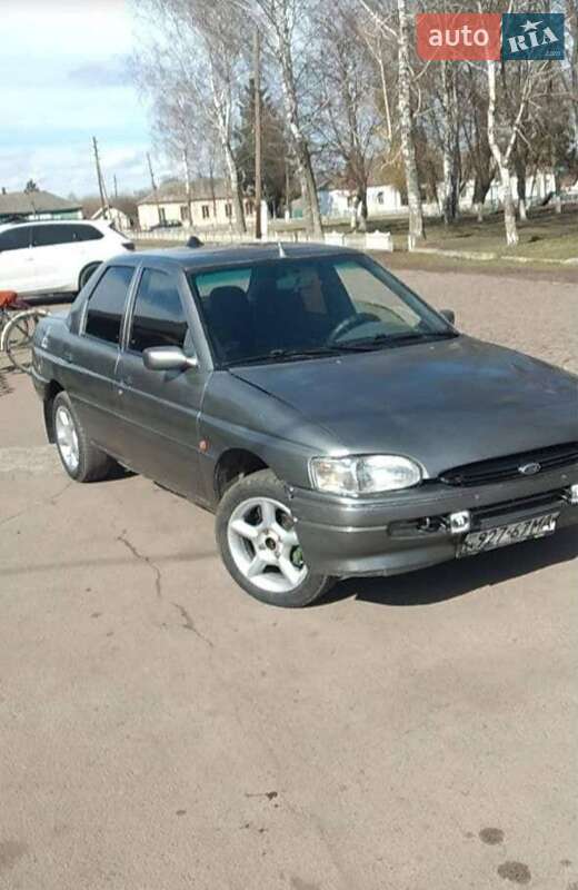 Седан Ford Orion 1991 в Конотопі