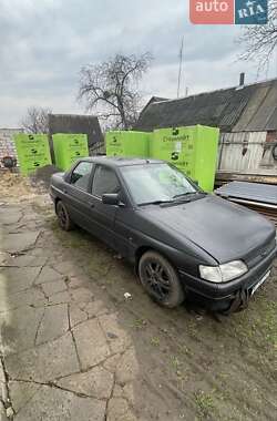 Седан Ford Orion 1990 в Макарові
