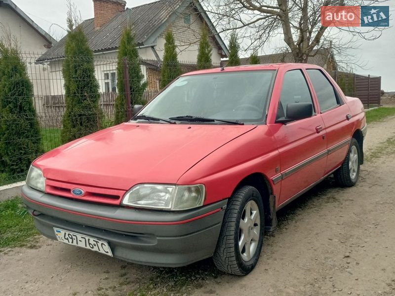 Седан Ford Orion 1993 в Самборі