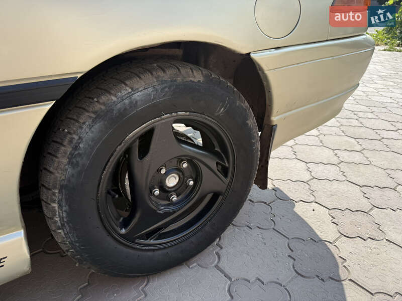 Купе Ford Probe 1989 в Днепре