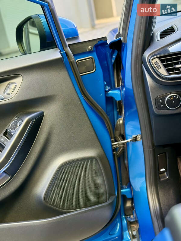 Позашляховик / Кросовер Ford Puma 2020 в Чернівцях