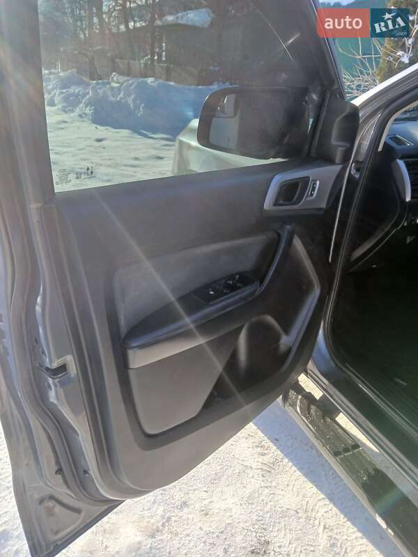 Пікап Ford Ranger 2021 в Пулинах