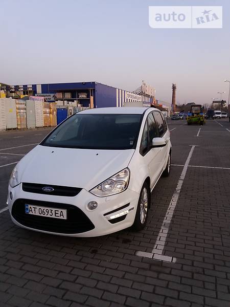 Мінівен Ford S-Max 2013 в 