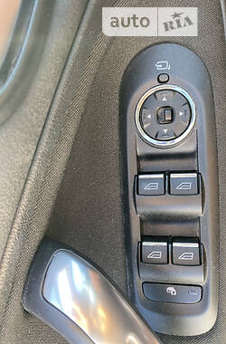 Мінівен Ford S-Max 2013 в 