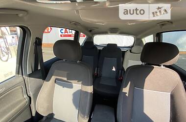 Мінівен Ford S-Max 2013 в 