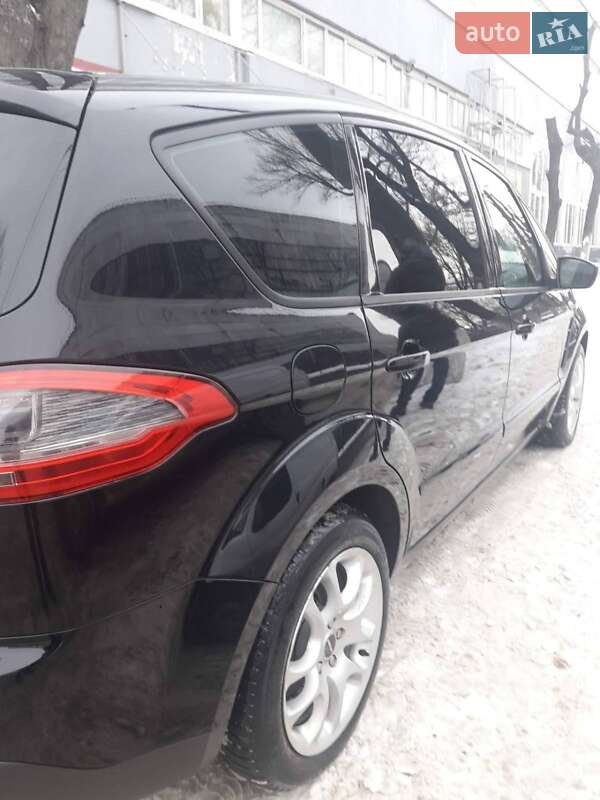 Минивэн Ford S-Max 2012 в Киеве