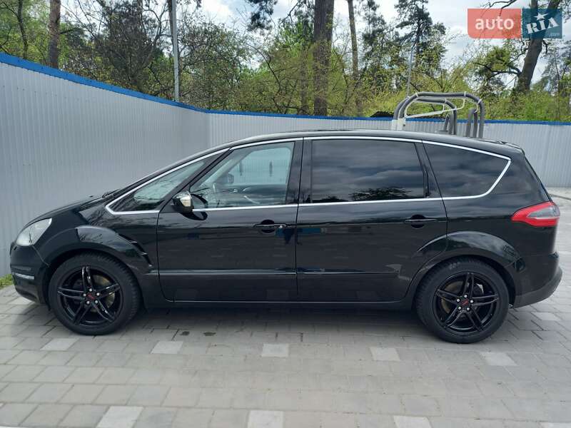 Ford S-Max 2011