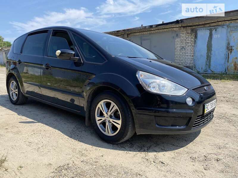 Минивэн Ford S-Max 2008 в Новояворовске