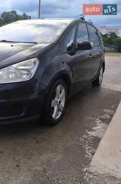 Минивэн Ford S-Max 2009 в Вараше