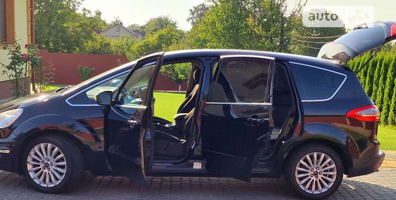 Мінівен Ford S-Max 2011 в Луцьку