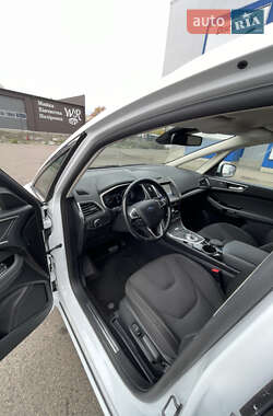 Минивэн Ford S-Max 2020 в 