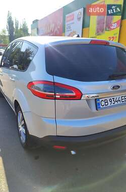 Минивэн Ford S-Max 2011 в 