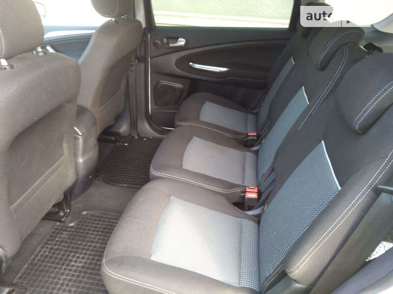 Минивэн Ford S-Max 2013 в Черновцах