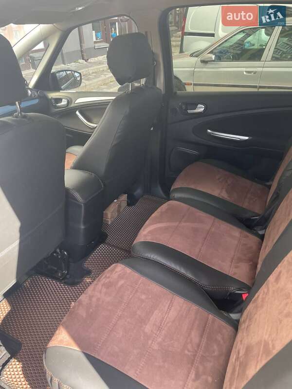 Минивэн Ford S-Max 2011 в Ивано-Франковске