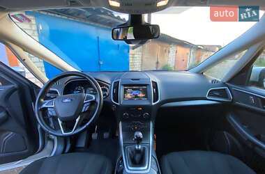 Минивэн Ford S-Max 2016 в 