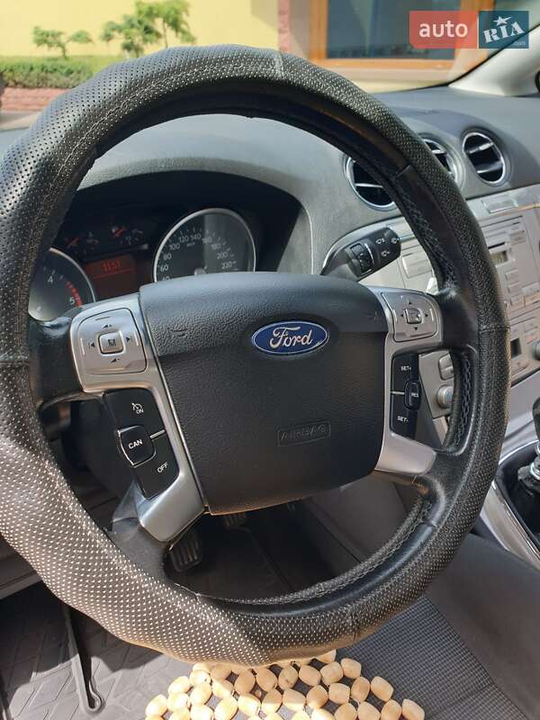 Минивэн Ford S-Max 2006 в Виноградове