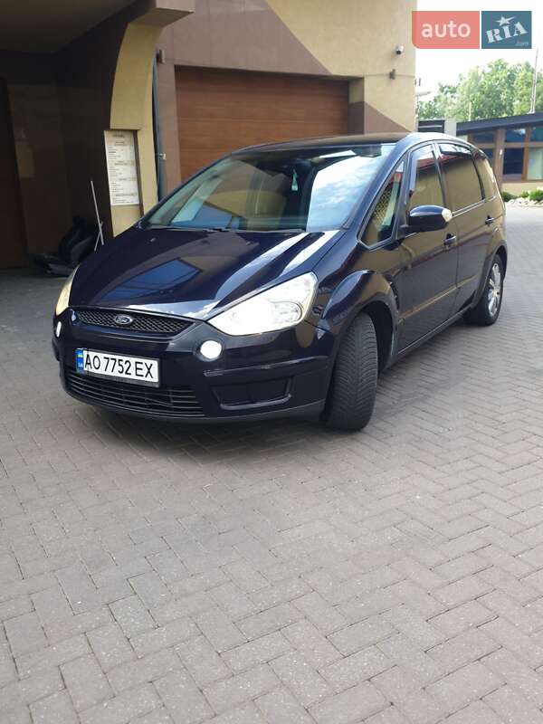 Минивэн Ford S-Max 2006 в Виноградове