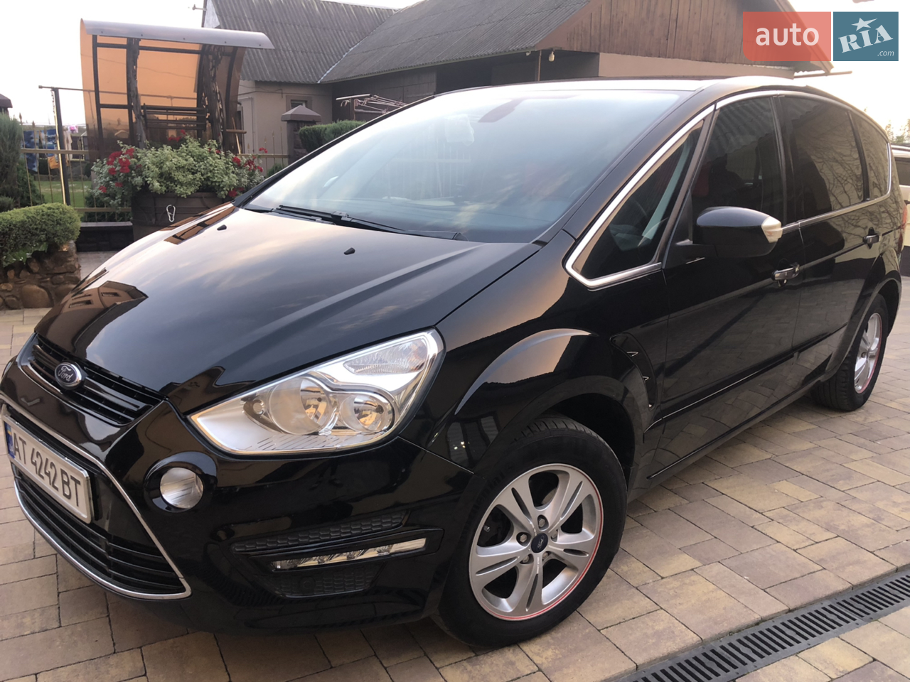 2010 Ford S-MAX - мініатюра 15