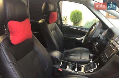 Минивэн Ford S-Max 2011 в Долине