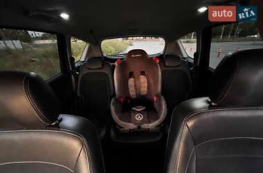 Минивэн Ford S-Max 2011 в 