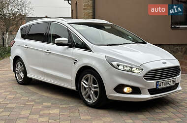 Минивэн Ford S-Max 2016 в Калуше