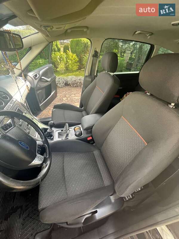 Минивэн Ford S-Max 2009 в Самборе