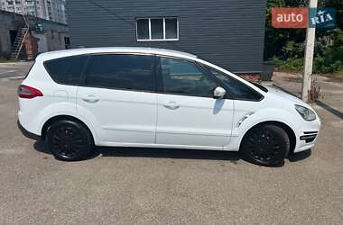 Минивэн Ford S-Max 2013 в 