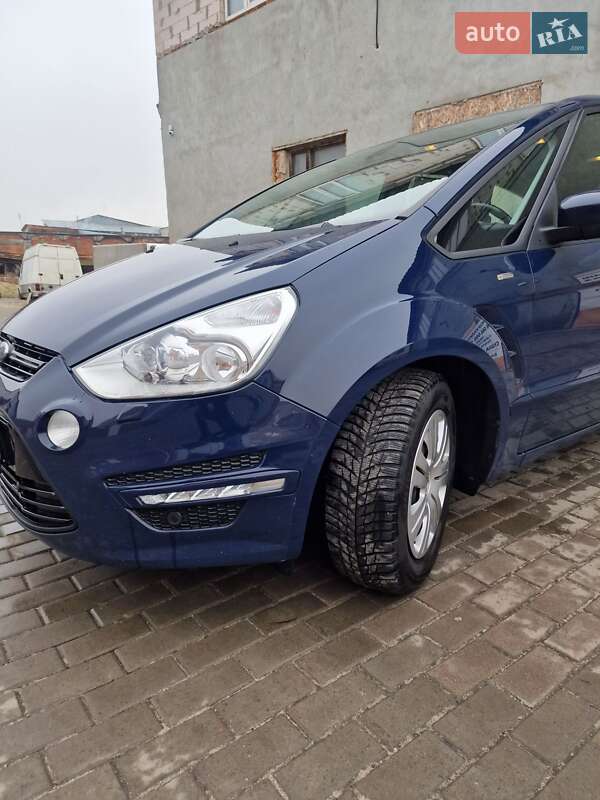 Минивэн Ford S-Max 2013 в Сумах