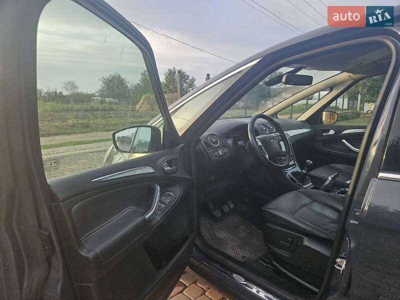 Мінівен Ford S-Max 2013 в Снятині