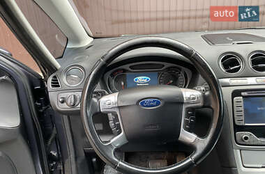 Минивэн Ford S-Max 2008 в 