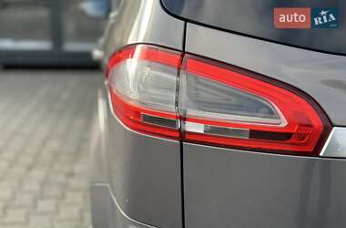 Минивэн Ford S-Max 2011 в 