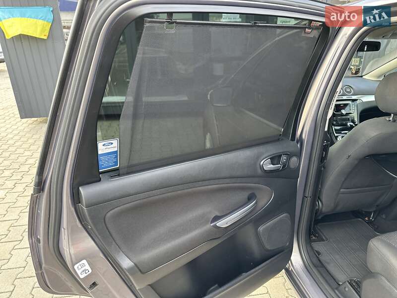 Мінівен Ford S-Max 2011 в Чернівцях фото 24 Мінівен Ford S-Max 2011 в Чернівцях
