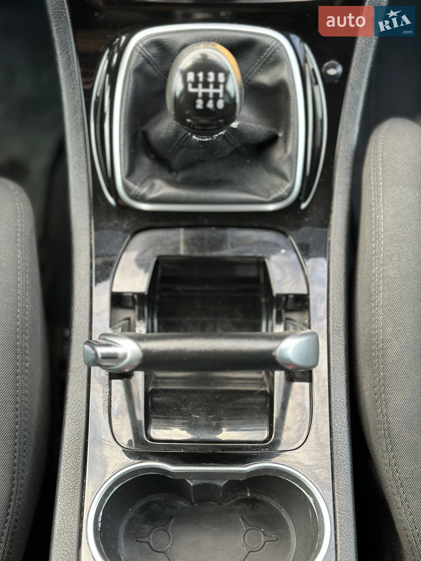2011 Ford S-MAX - мініатюра 31