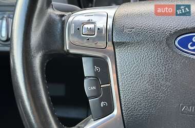 Минивэн Ford S-Max 2011 в 