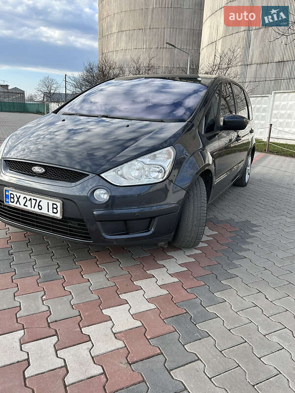 Минивэн Ford S-Max 2007 в 
