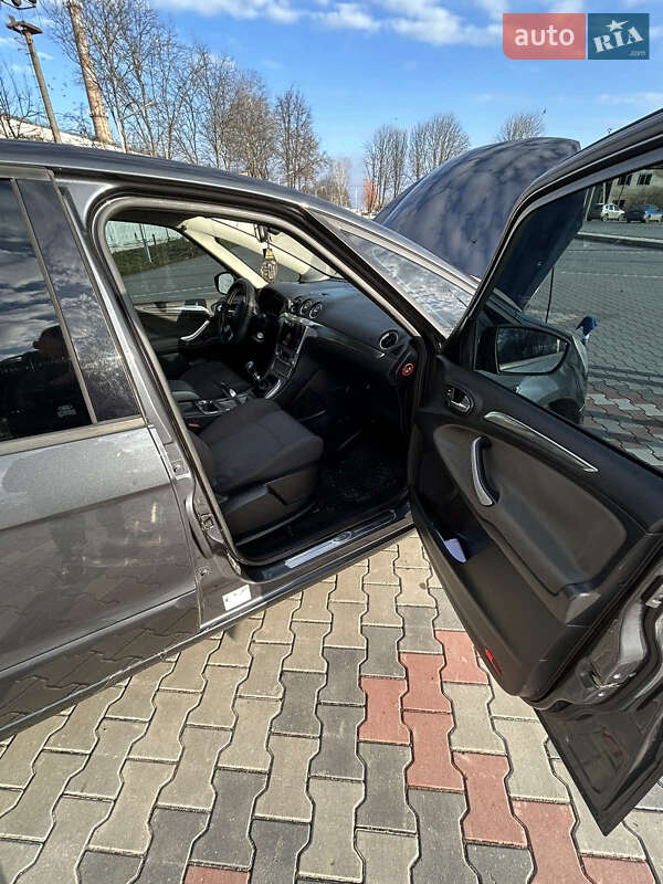 Минивэн Ford S-Max 2007 в Теофиполе