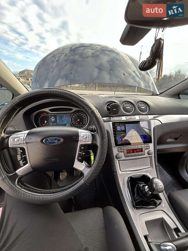 Минивэн Ford S-Max 2007 в Теофиполе