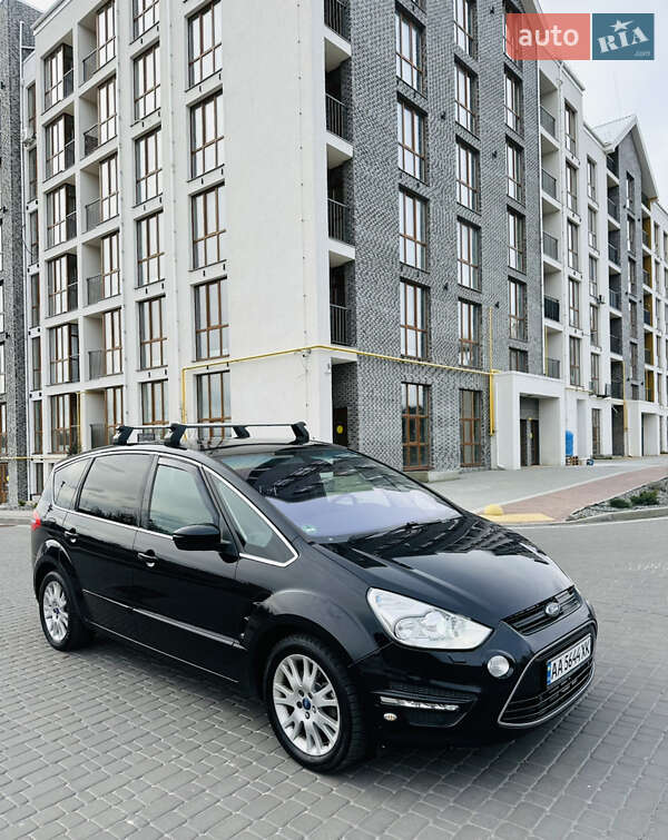 Минивэн Ford S-Max 2012 в 