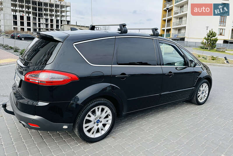 Минивэн Ford S-Max 2012 в Буче