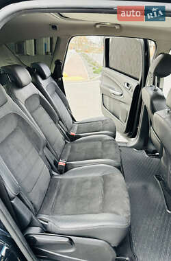 Минивэн Ford S-Max 2012 в 