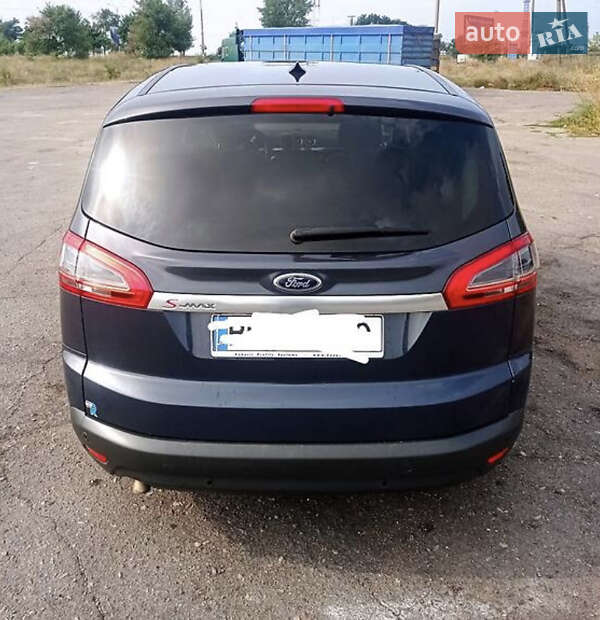 Мінівен Ford S-Max 2014 в Южному