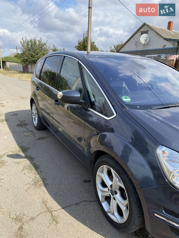 Мінівен Ford S-Max 2014 в Южному
