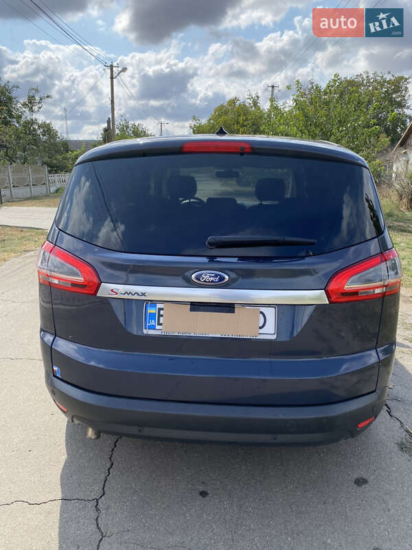 Мінівен Ford S-Max 2014 в Южному