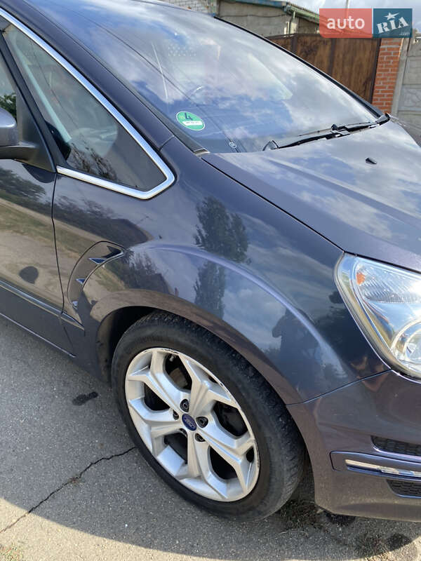 Мінівен Ford S-Max 2014 в Южному