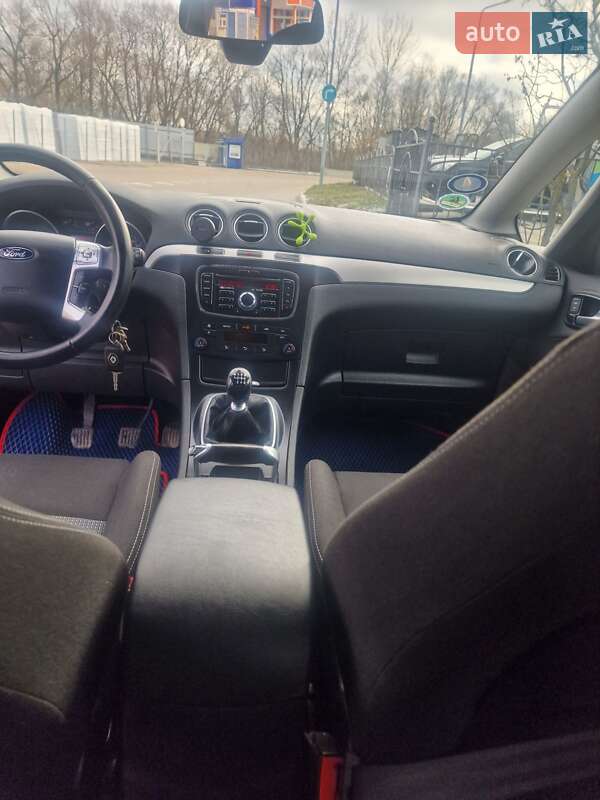 Минивэн Ford S-Max 2013 в Сумах
