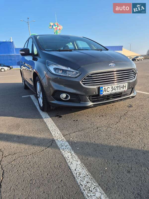 Минивэн Ford S-Max 2018 в 
