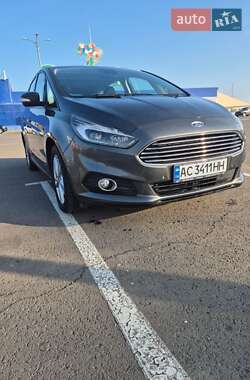 Минивэн Ford S-Max 2018 в 