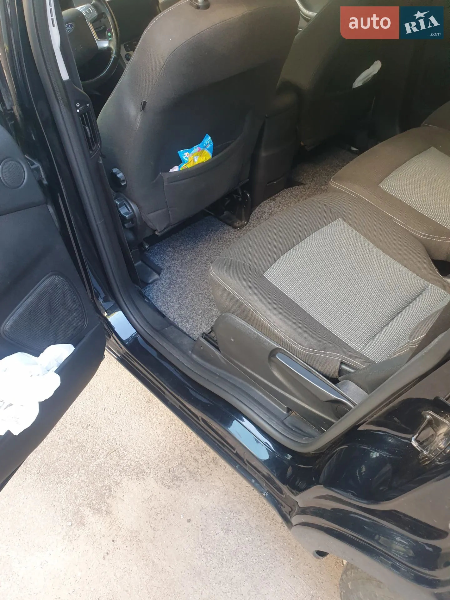 2010 Ford S-MAX - мініатюра 12